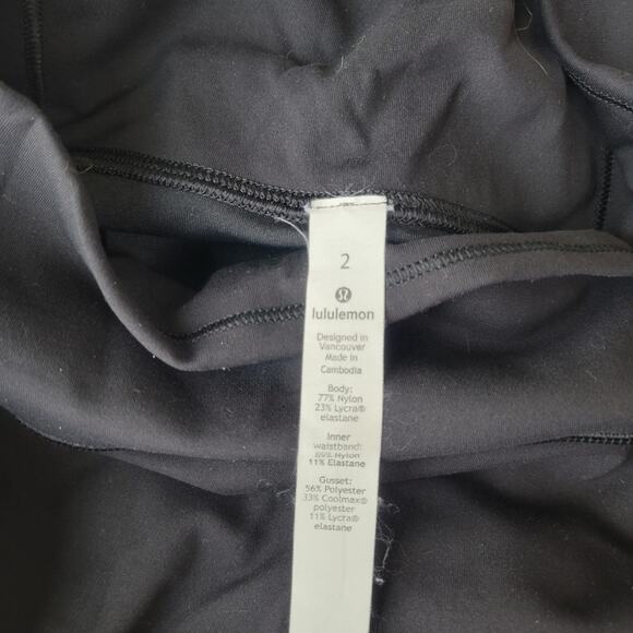Lululemon Wunder Under Crop Hi-Rise Full-On Luxtreme 21" Black First Release 2 - Picture 8 of 8